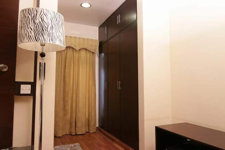 Hira Guest House Karachi Luaran gambar