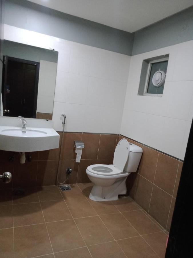 Hira Guest House Karachi Luaran gambar