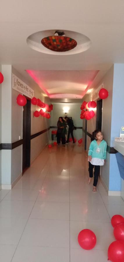 Hira Guest House Karachi Luaran gambar