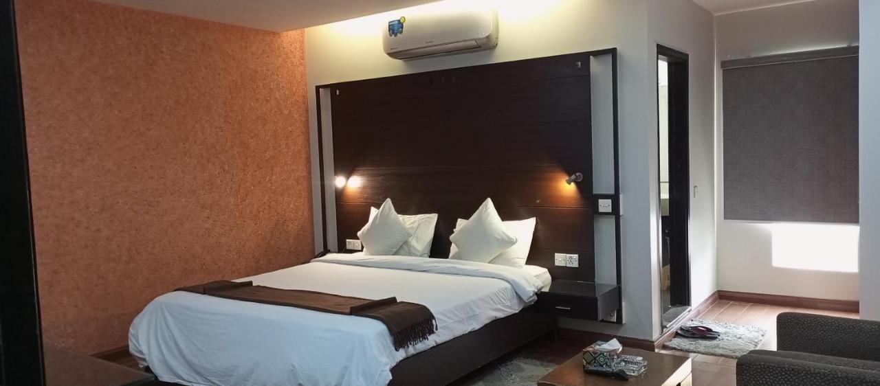 Hira Guest House Karachi Luaran gambar