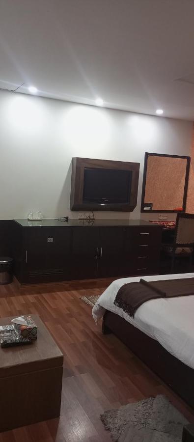 Hira Guest House Karachi Luaran gambar