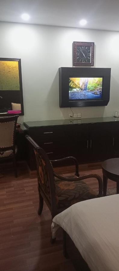 Hira Guest House Karachi Luaran gambar