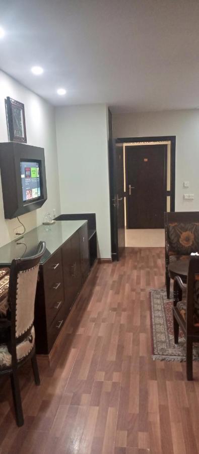 Hira Guest House Karachi Luaran gambar
