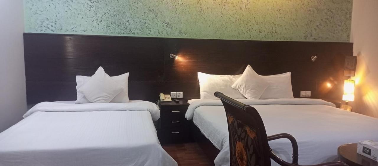 Hira Guest House Karachi Luaran gambar