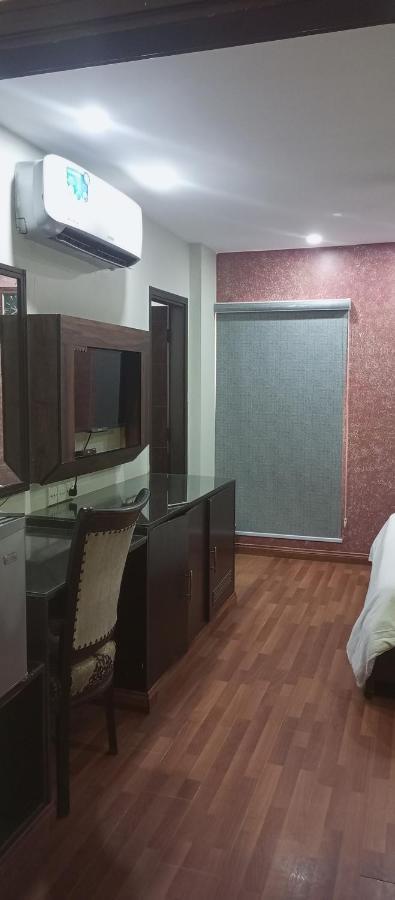 Hira Guest House Karachi Luaran gambar