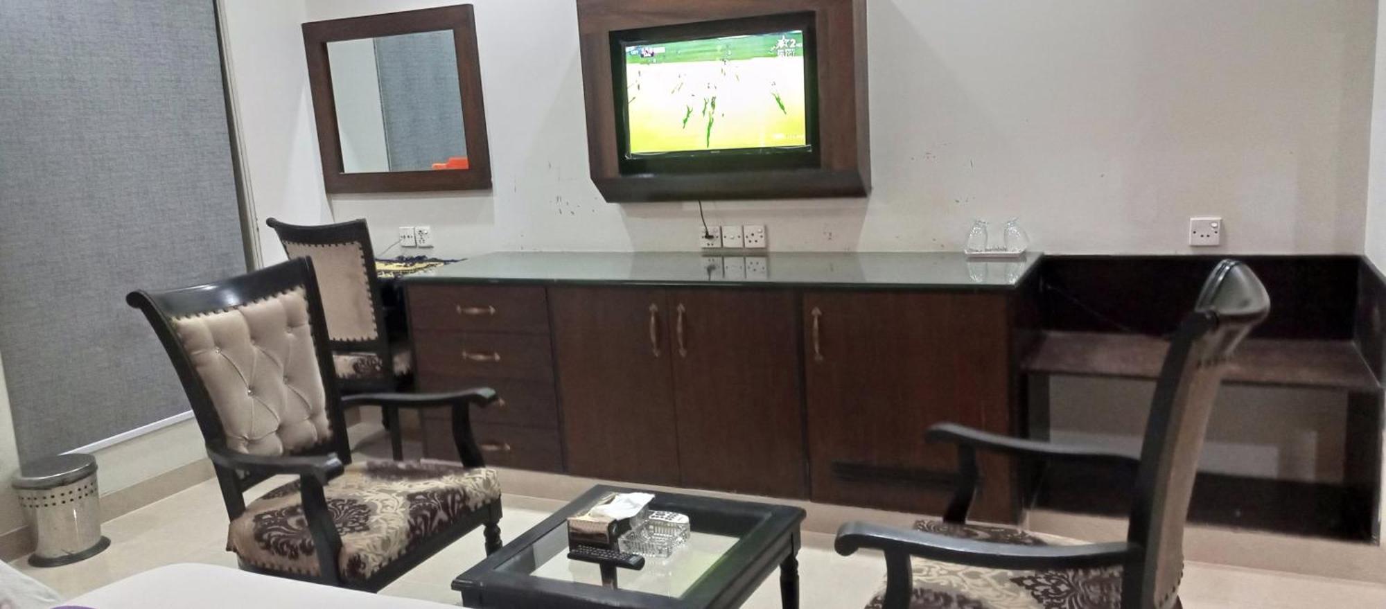 Hira Guest House Karachi Bilik gambar