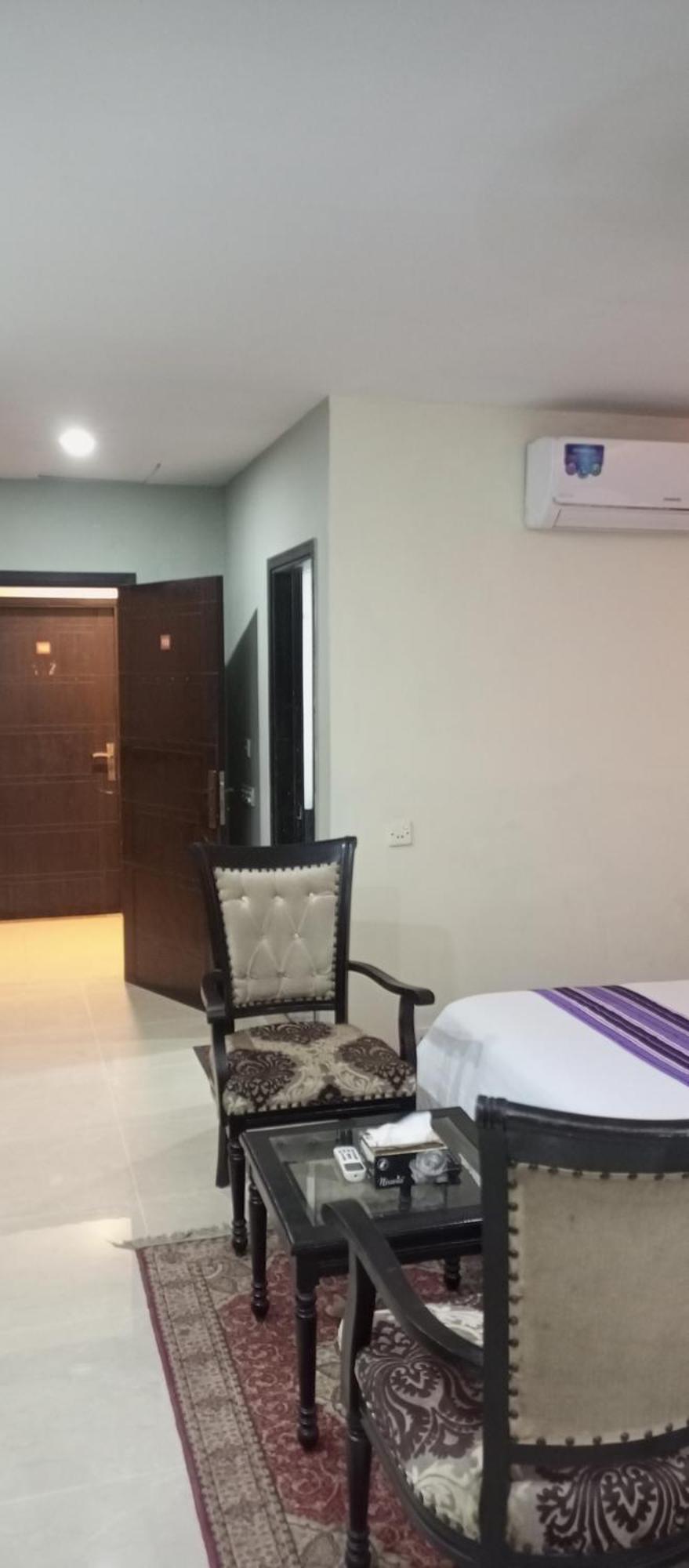 Hira Guest House Karachi Bilik gambar