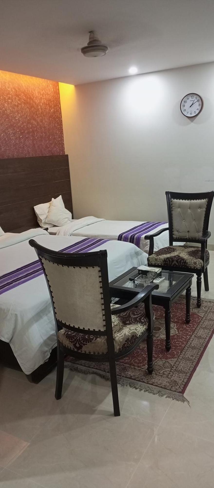 Hira Guest House Karachi Bilik gambar