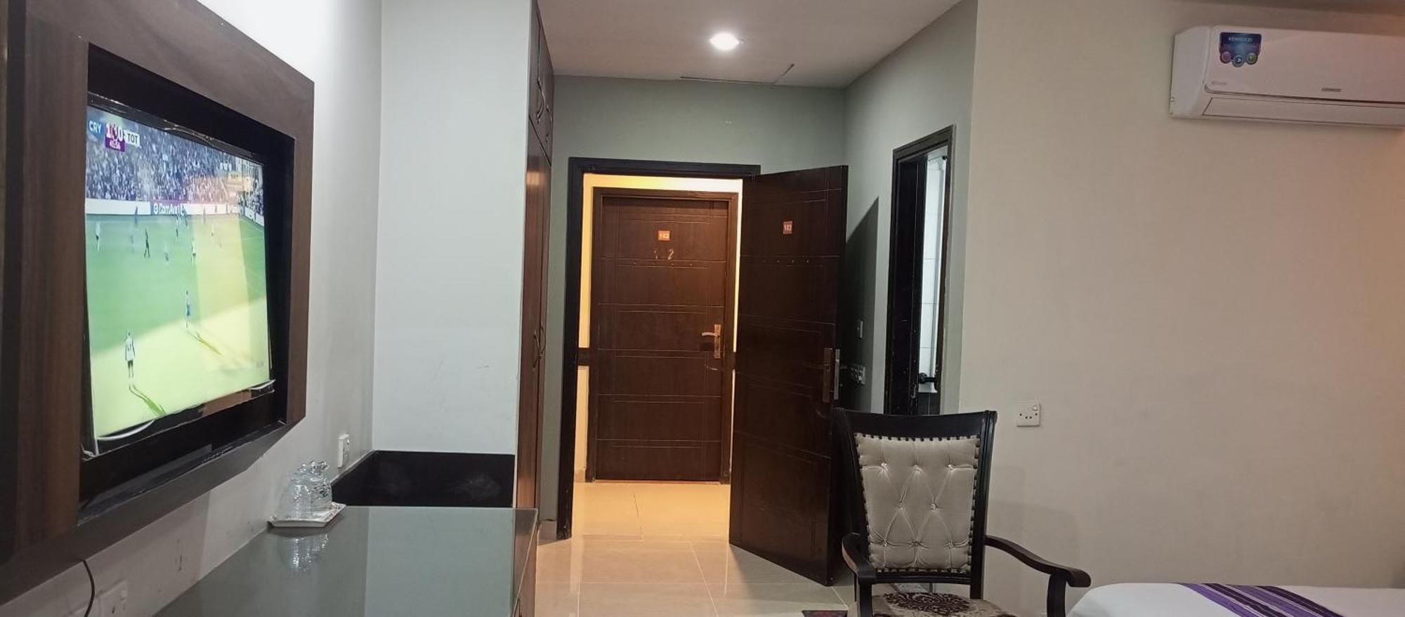 Hira Guest House Karachi Bilik gambar