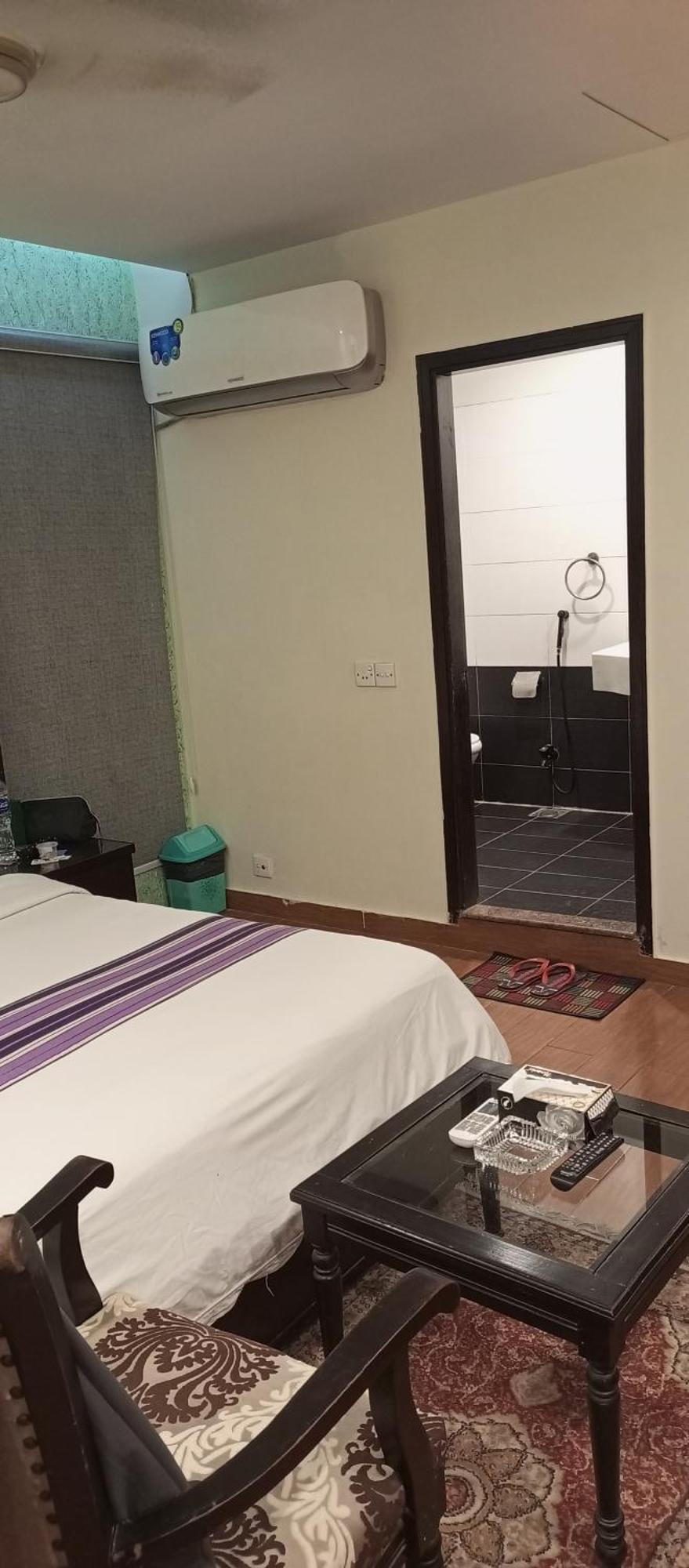 Hira Guest House Karachi Luaran gambar